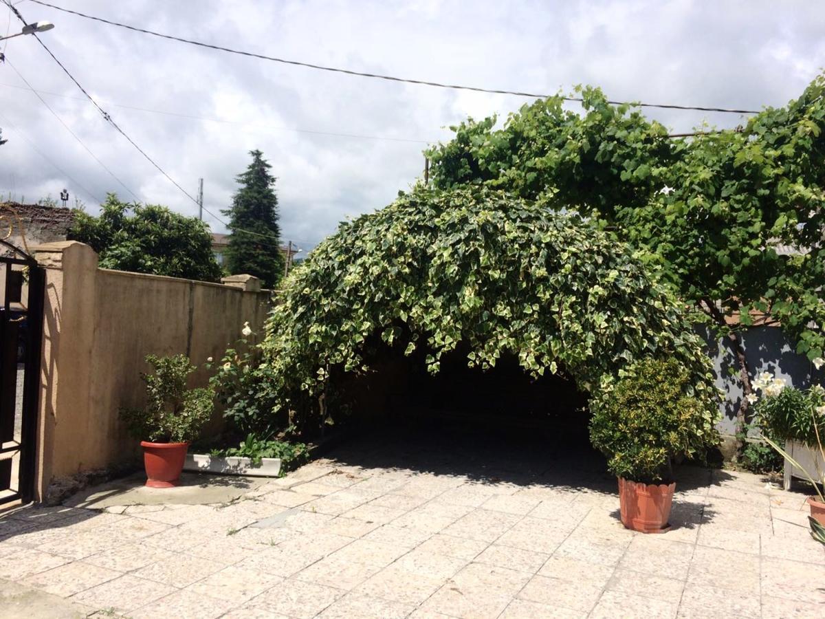 Guesthouse On Zheleznodorozhnaya Suchumi Zewnętrze zdjęcie